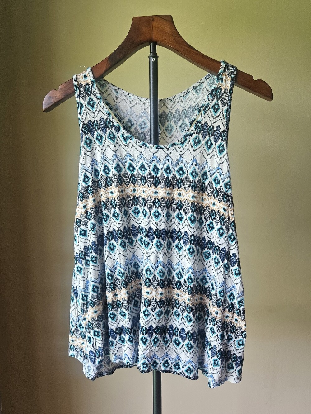 Candy Rose Sleeveless Geometric Print Tank Top in Teal and White Size Large